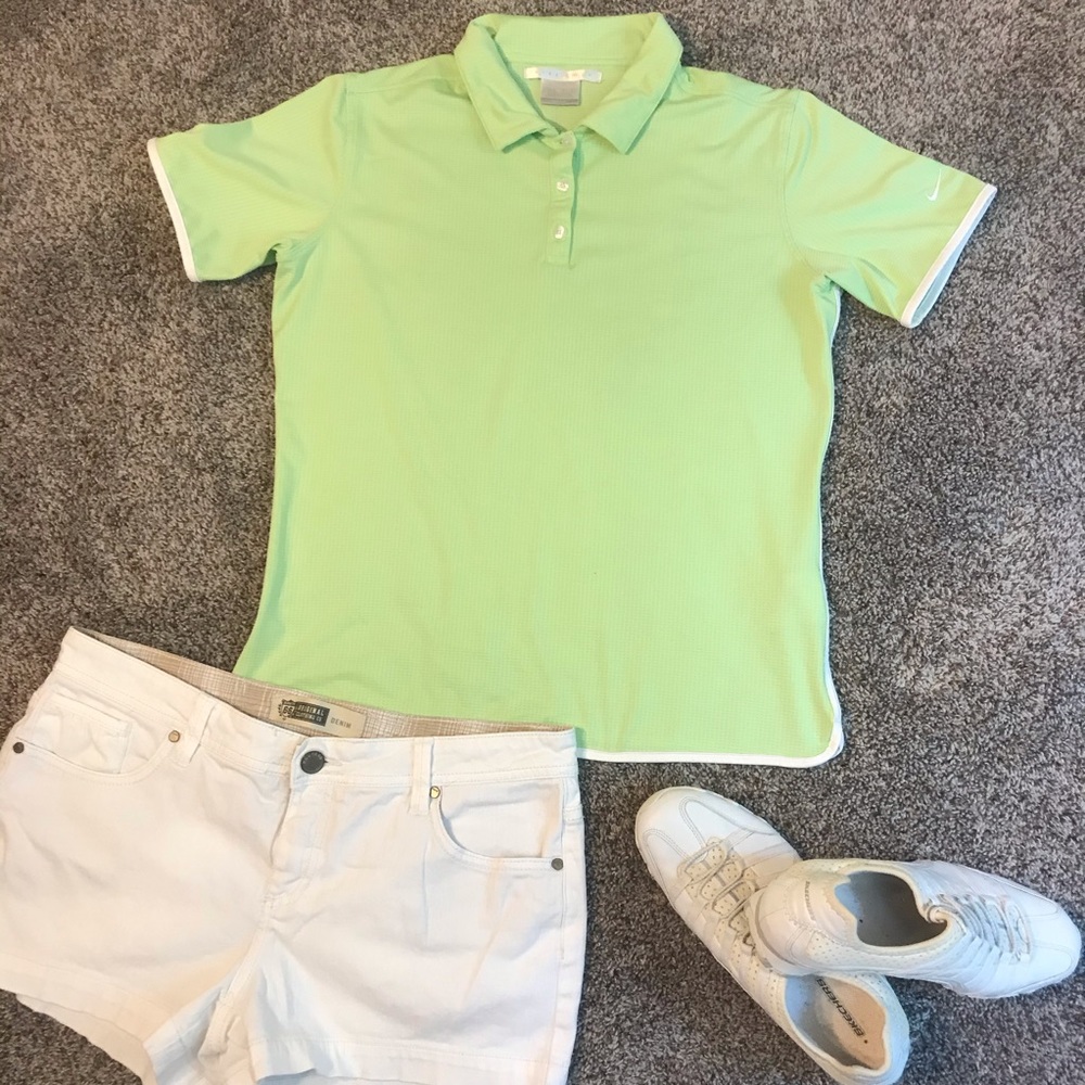 Green Nike Golf Button Up Shirt Size Medium